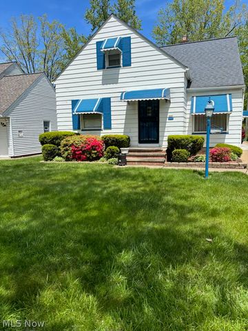 19205 Sunset Dr, Warrensville Heights, OH 44122