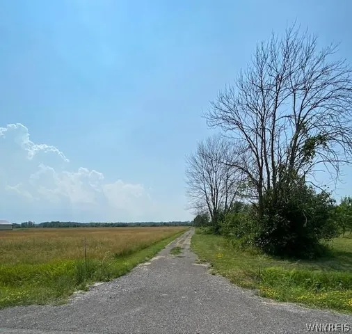 Baer Rd #54, Ransomville, NY 14131