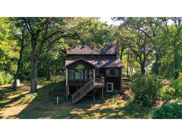 1936 8th St NW, Elk River, MN 55330