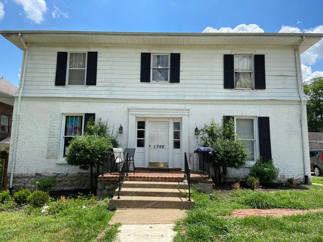 1366 College St #B, Bowling Green, KY 42101
