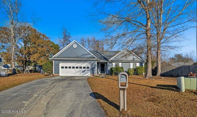 315 Peppertree Court, Jacksonville, NC 28540