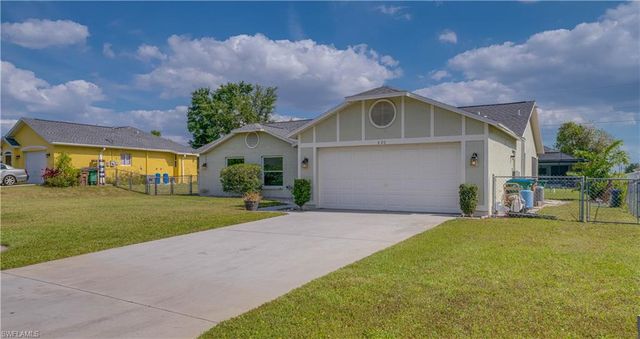 826 NW 2nd St, Cape Coral, FL 33993
