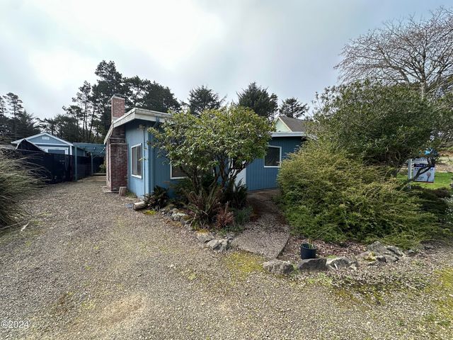 150 Lincolnshire St, Depoe Bay, OR 97341