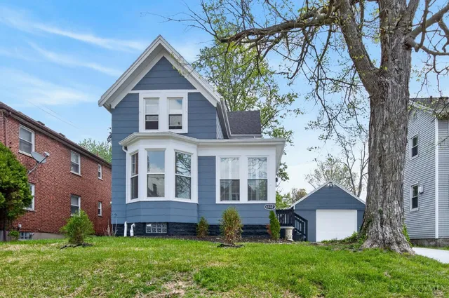 6832 Kenton Ave, Cincinnati, OH 45236