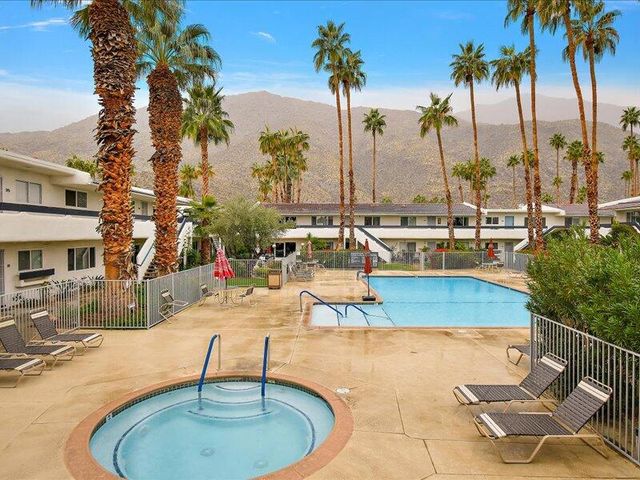 1900 S  Palm Canyon Dr #11, Palm Springs, CA 92264