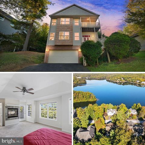 121 Waterside Ln, Cross Junction, VA 22625