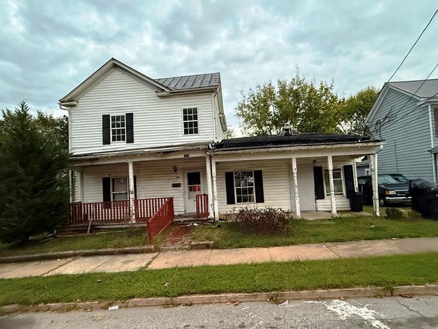 1108 Wyllie Ave, Danville, VA 24540