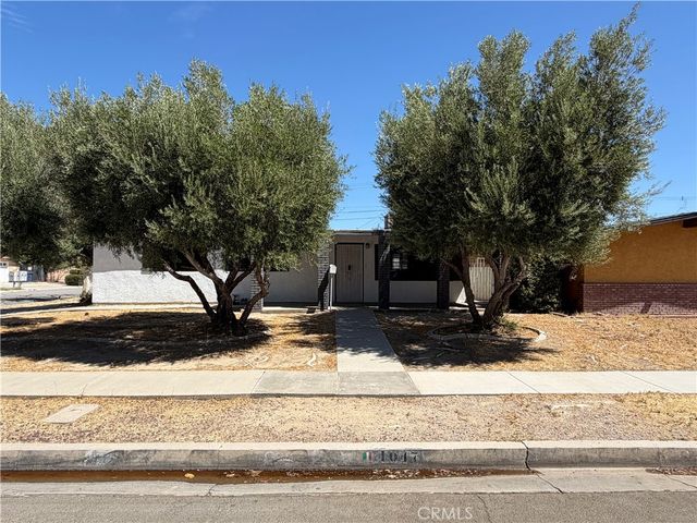 1047 W  Avenue H6, Lancaster, CA 93534
