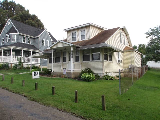 22 New York Ave #B, Earleville, MD 21919