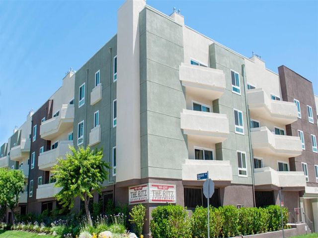 10947 Bloomfield St   #327, North Hollywood, CA 91602