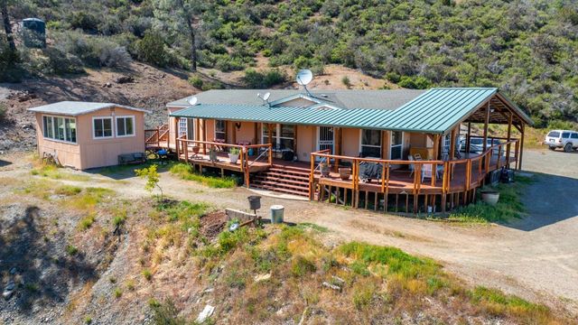 17997 Del Puerto Canyon Rd, Patterson, CA 95363