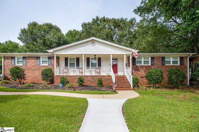 307 Clay St, Easley, SC 29642