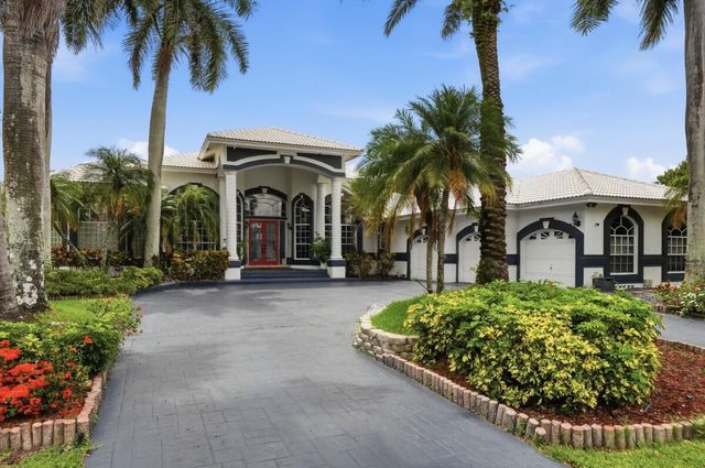 1716 NW 124th Way, Coral Springs, FL 33071