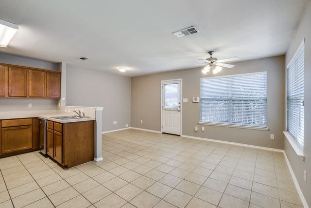 3129 Lubbock Ave, Fort Worth, TX 76109