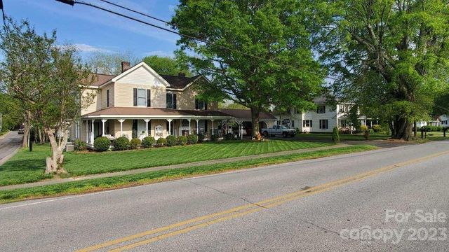 212 Cleveland Ave, Grover, NC 28073