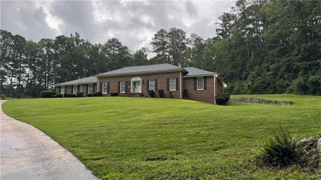 5025 Greentree Trl S, Atlanta, GA 30349