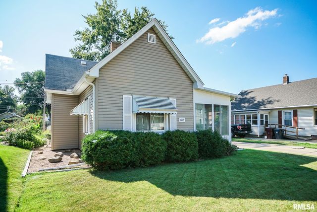 1215 S  Capitol St, Pekin, IL 61554