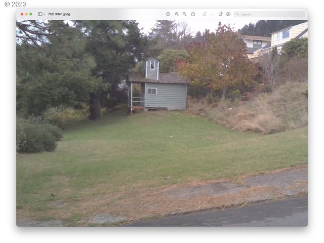 752 33rd St, Astoria, OR 97103