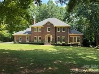 110 Dorie Dr, Belmont, NC 28012