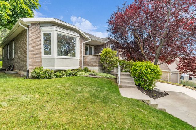 882 E  Windsor Ln N, Kaysville, UT 84037
