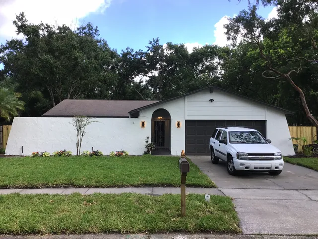 14023 Cascade Ln, Tampa, FL 33618