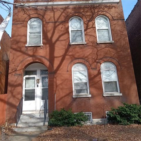 3521 Hartford St, Saint Louis, MO 63118