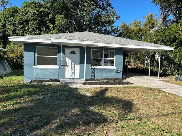 1006 26th St W, Bradenton, FL 34205