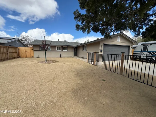 210 W  Applegate Way, Carson City, NV 89706