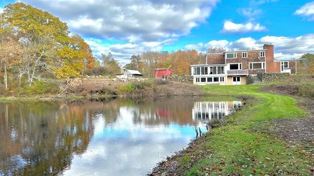 153 Ragged Hill Rd, West Brookfield, MA 01585