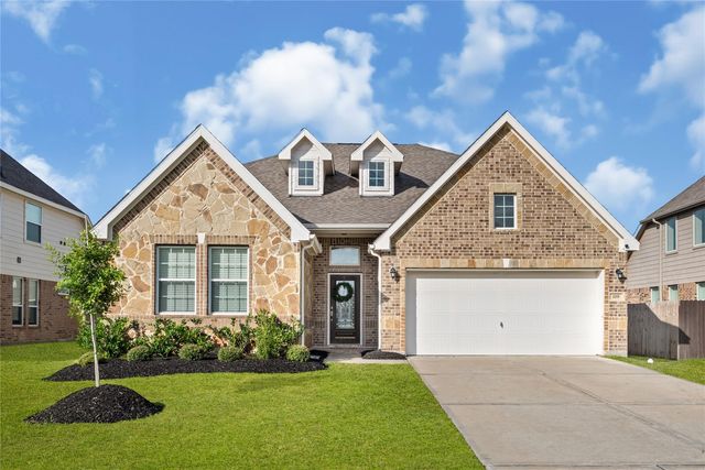 119 Comal Dr, Baytown, TX 77523