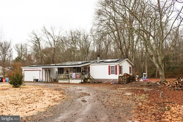 235 Main St, Heislerville, NJ 08324