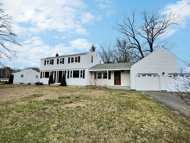 15 Brentwood Dr, Enfield, CT 06082