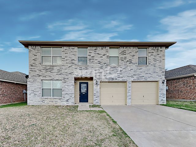8505 Hawkview Dr, Fort Worth, TX 76179