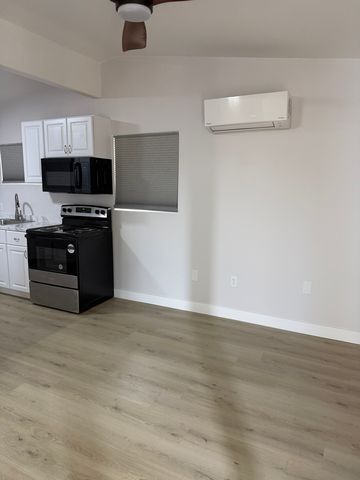 27927 Valley Center Rd #B, Valley Center, CA 92082