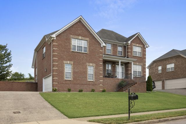104 N  Shadowhaven Way, Hendersonville, TN 37075