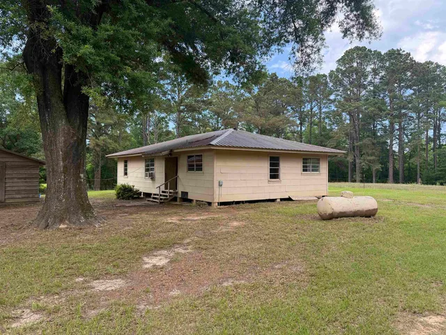 406 Bradley Rd #69, Hermitage, AR 71647