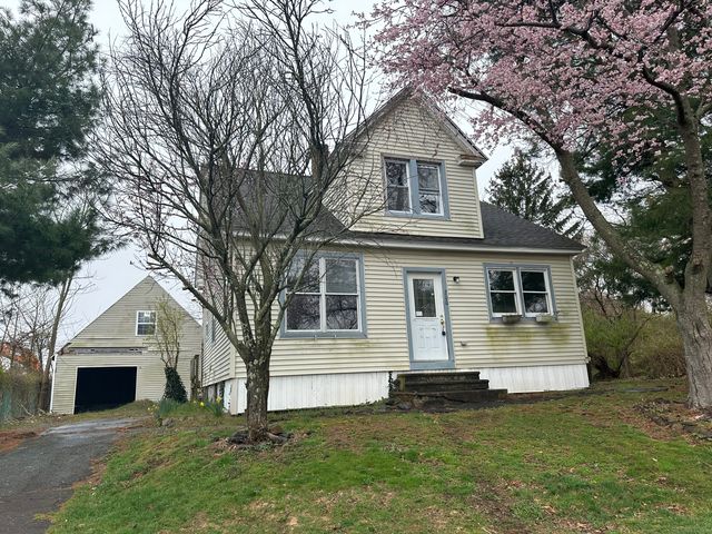 200 Strong St, East Haven, CT 06512