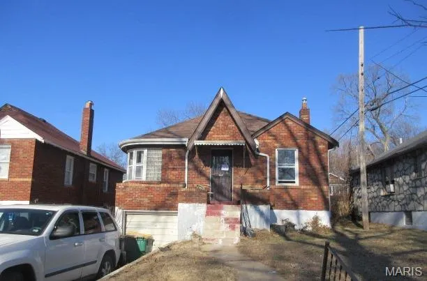 6717 Glenmore Ave, Saint Louis, MO 63121