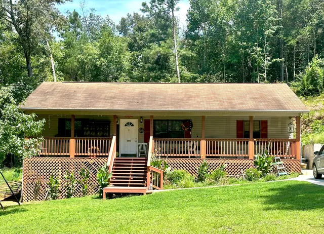 863 Bandy Ln, Ringgold, GA 30736