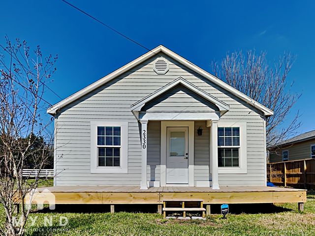 2330 34th Ave N, Texas City, TX 77590