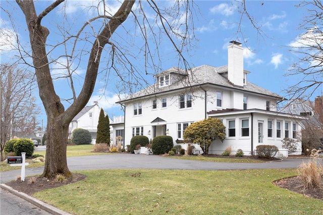 121 Fairview Ave, Stamford, CT 06902