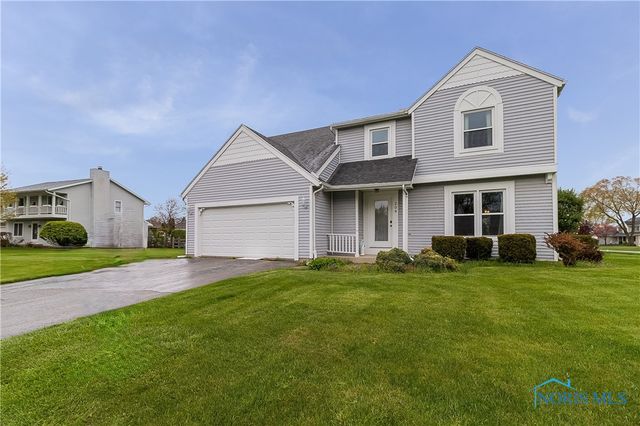 204 Freedom Ln, Waterville, OH 43566