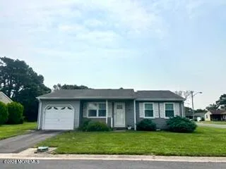 15 Mill Road, Manchester Township, NJ 08759