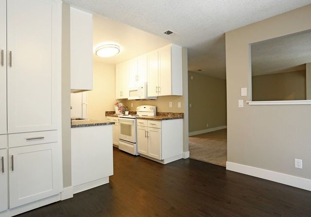 22160 Center St #39, Castro Valley, CA 94546