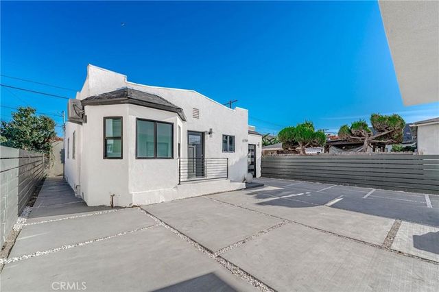 1838 Clyde Ave #1838, Los Angeles, CA 90019