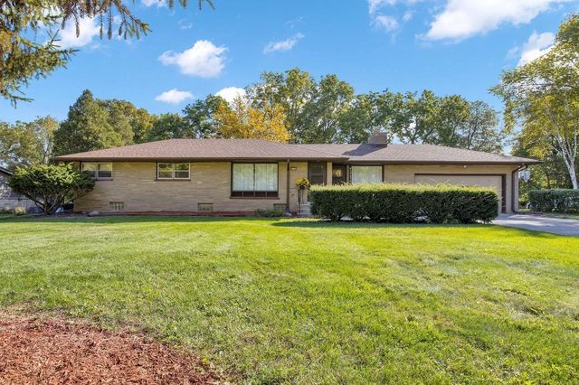 3380 San Marcos Dr, Brookfield, WI 53005