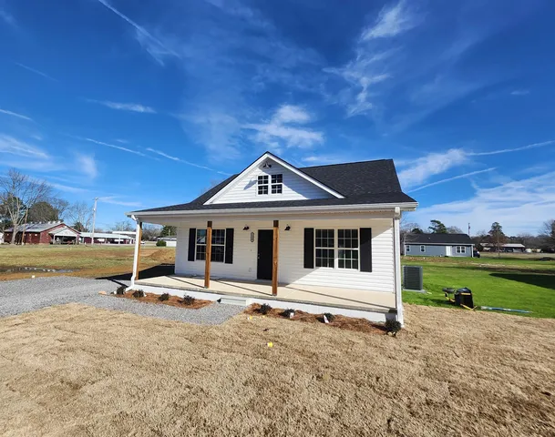 114 Kentucky Ave, Hanceville, AL 35077