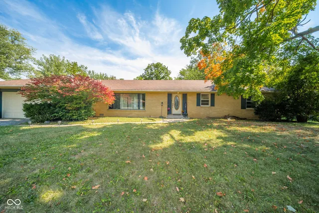 718 Longfellow Rd, Anderson, IN 46011