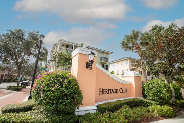1005 W  Heritage Club Cir, Delray Beach, FL 33483