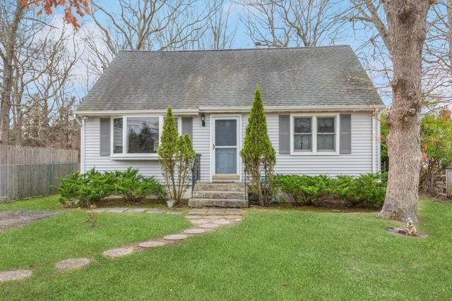 130 Meday Avenue, Mattituck, NY 11952